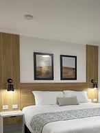 Cattleman's Country Motor Inn & Serviced Apartments