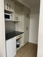 Cattleman's Country Motor Inn & Serviced Apartments