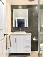 Cattleman's Country Motor Inn & Serviced Apartments