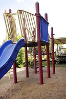 Cattleman's Country Motor Inn & Serviced Apartments