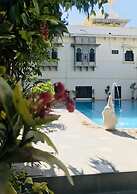 HOTEL MAHENDRA PRAKASH