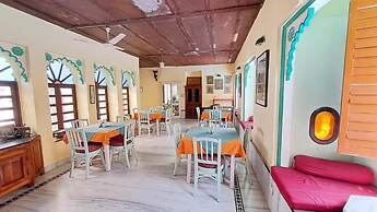 HOTEL MAHENDRA PRAKASH