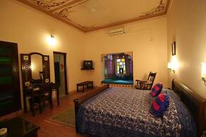 HOTEL MAHENDRA PRAKASH