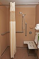 Hampton Inn & Suites Norfolk-Airport