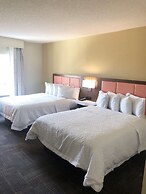 Hampton Inn & Suites Norfolk-Airport