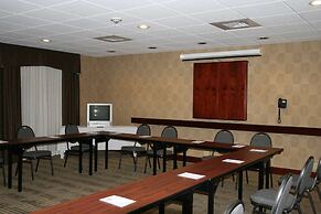 Hampton Inn & Suites Norfolk-Airport