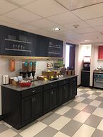 Hampton Inn & Suites Norfolk-Airport