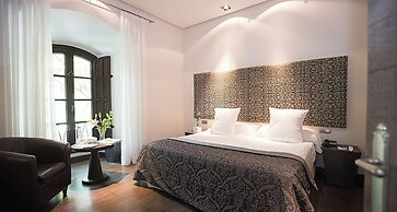 Hospes Palacio del Bailío, a Member of Design Hotels