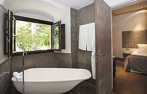 Hospes Palacio del Bailío, a Member of Design Hotels