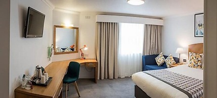 Holiday Inn Manchester West by IHG
