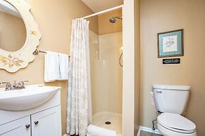 1851 Historic Maple Hill Manor B&B