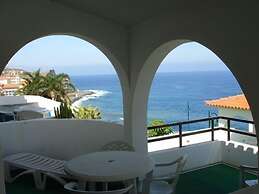 Caniço Bay Club