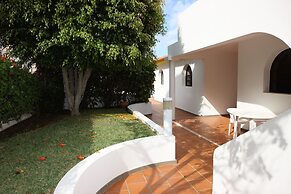 Caniço Bay Club