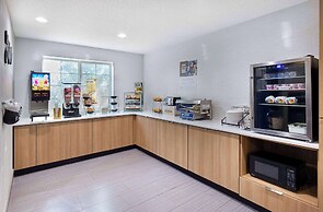 Microtel Inn and Suites by Wyndham Columbus North