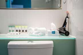 Nightelier Devonport Gateway Hotel