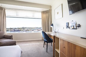 Nightelier Devonport Gateway Hotel