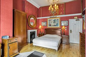 Opulence Boutique Hotel