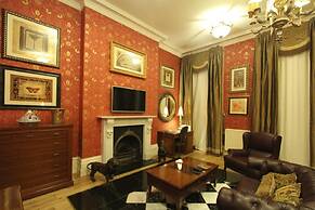 Opulence Boutique Hotel