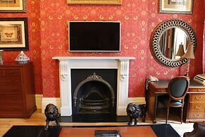 Opulence Boutique Hotel