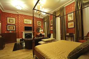 Opulence Boutique Hotel
