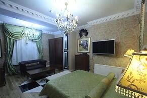 Opulence Boutique Hotel