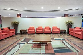 Holiday Inn Express and Suites Phoenix Midtown