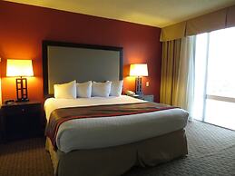 Holiday Inn Express and Suites Phoenix Midtown
