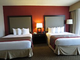 Holiday Inn Express and Suites Phoenix Midtown