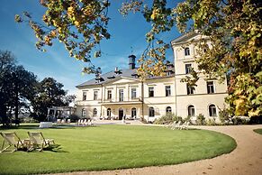 Chateau Mcely