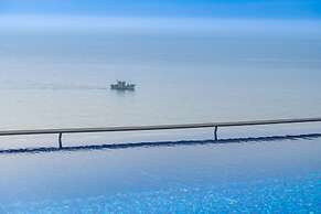 Sesimbra Oceanfront Hotel - Preferred Hotels and Resorts
