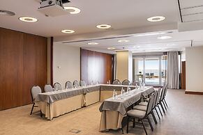 Sesimbra Oceanfront Hotel - Preferred Hotels and Resorts