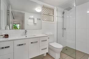 Port Douglas Apartments - Adults Only Oasis