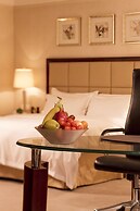 Ramada Plaza Wuhan Optics Valley