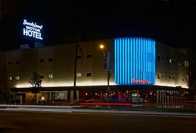 Beverly Laurel Hotel at West Hollywood