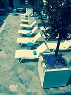 Beverly Laurel Hotel at West Hollywood