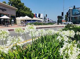 Beverly Laurel Hotel at West Hollywood
