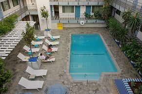 Beverly Laurel Hotel at West Hollywood