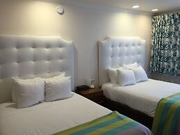 Beverly Laurel Hotel at West Hollywood
