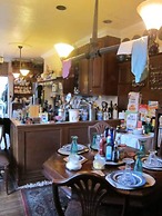 Pimblett's Downtown Toronto B&B