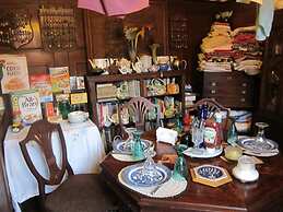 Pimblett's Downtown Toronto B&B