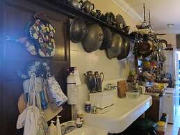 Pimblett's Downtown Toronto B&B