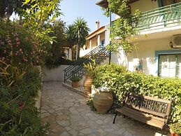 Andromaches Holiday Apartments