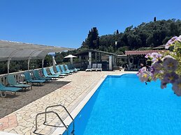 Andromaches Holiday Apartments
