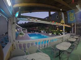 Andromaches Holiday Apartments