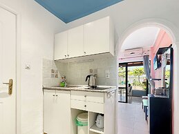 Andromaches Holiday Apartments