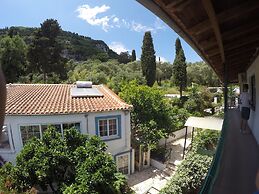 Andromaches Holiday Apartments