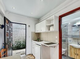 Andromaches Holiday Apartments