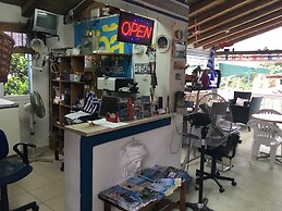 Andromaches Holiday Apartments