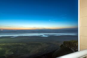 Elizabeth Oceanfront Suites, Ascend Hotel Collection