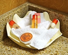 Elizabeth Oceanfront Suites, Ascend Hotel Collection